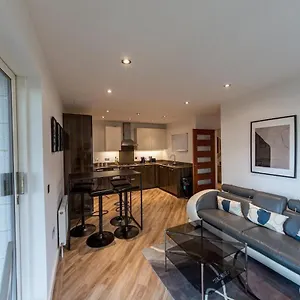  Apartment Oakhill